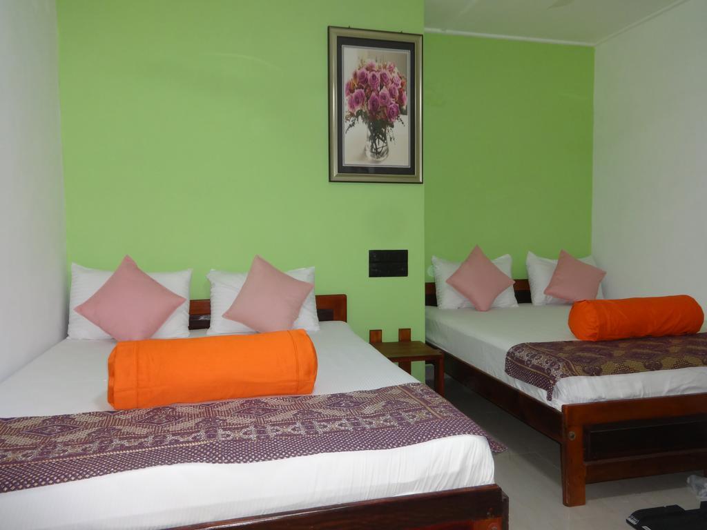 Dutch Bay Beach Cottages Тринкомале Екстериор снимка